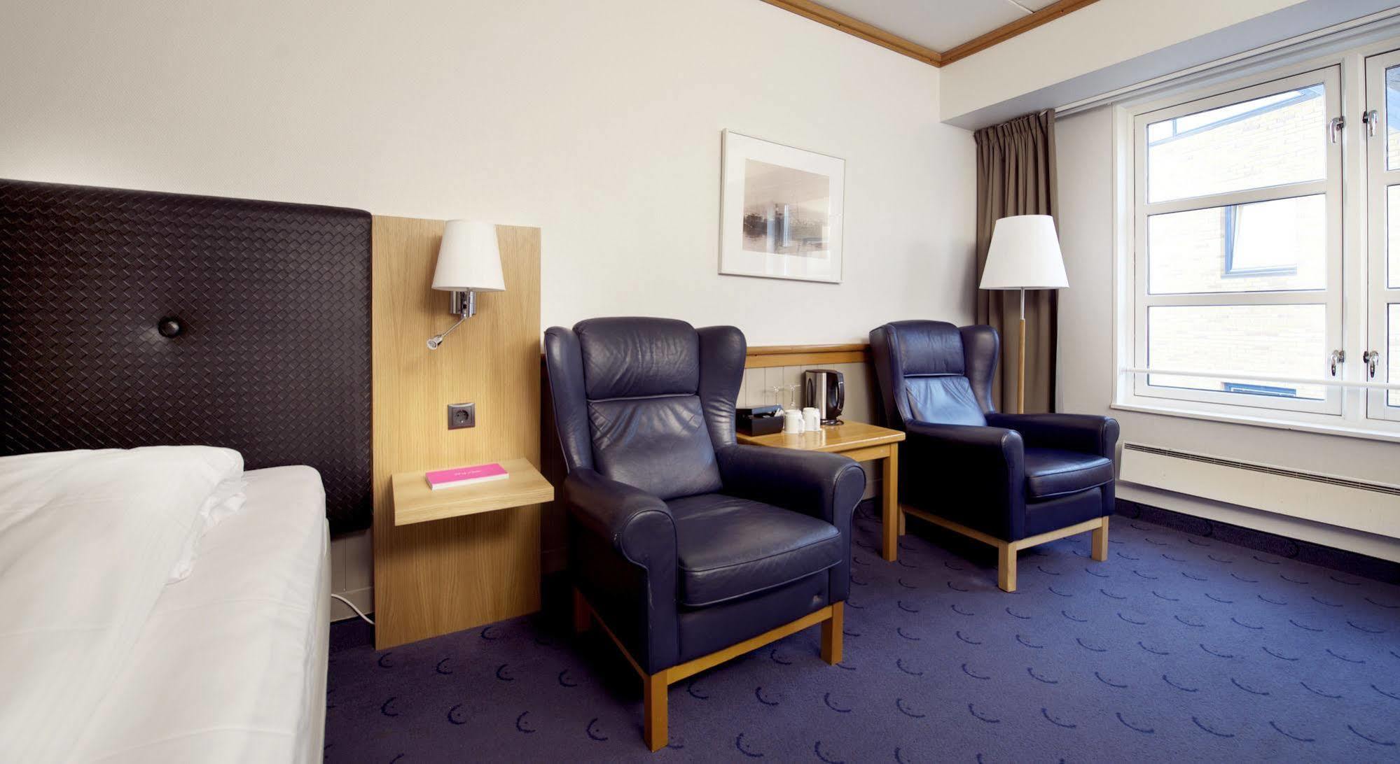 Hotel With