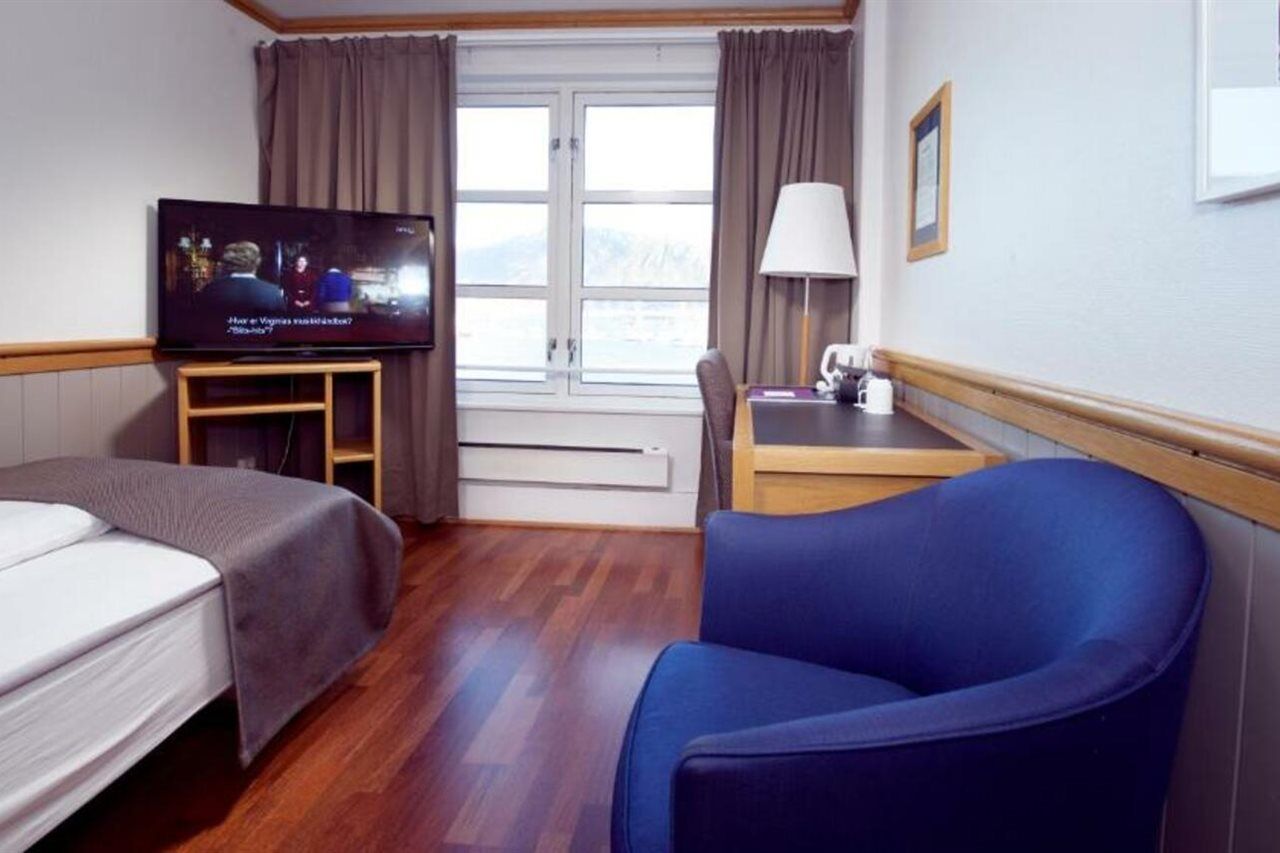 With Hotel 4*